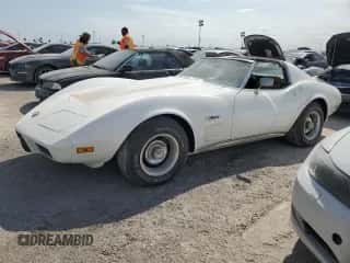 1975 Chevrolet Corvette с VIN 1Z37J5S415144, выставлен на аукционе Copart как лот 75243094 с пробегом 72 601 миль миль и Списание • Salvage title. История ставок и продаж доступна на DreamBid. Изображение 1.