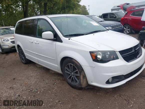 2016 Dodge Grand Caravan R/T with VIN 2C4RDGEG6GR325777, listed as a IAAI auction lot 43274921 with 172,128 mi miles and . Bid and sale history available at DreamBid. Image 1.