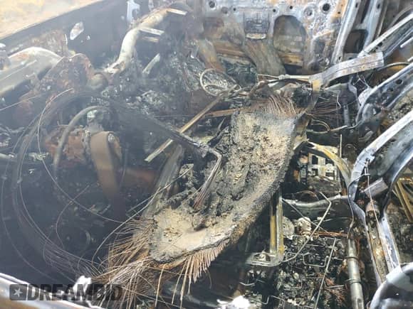 2016 Chevrolet Silverado 2500HD LTZ с VIN 1GC1KWE84GF152810, выставлен на аукционе Copart как лот 83862715 с пробегом Не указан миль и Списание • Salvage title. История ставок и продаж доступна на DreamBid. Изображение 7.