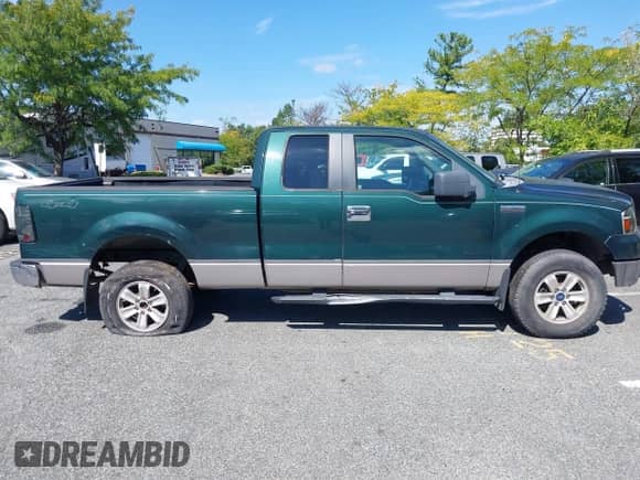 2007 Ford F-150 XLT with VIN 1FTPX14V67NA07991, listed as a IAAI auction lot 43329701 with 235,724 mi miles and . Bid and sale history available at DreamBid. Image 16.