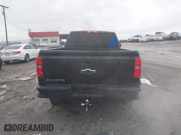 2017 Chevrolet Silverado 1500 Work Truck z VIN 1GCVKNEH0HZ356502, wystawiony jako IAAI lot #41367789 z przebiegiem 83 819 mil mil oraz . Historia ofert i sprzedaży dostępna na DreamBid. Obrazek 16.