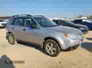 2012 Subaru Forester X z VIN JF2SHBBC6CH410331, wystawiony jako Copart lot #84626595 z przebiegiem 81 661 mil mil oraz Szkoda całkowita • Salvage title. Historia ofert i sprzedaży dostępna na DreamBid. Obrazek 4.