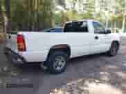 2002 Chevrolet Silverado 1500 z VIN 1GCEC14W42Z273524, wystawiony jako IAAI lot #42784225 z przebiegiem 180 043 mil mil oraz . Historia ofert i sprzedaży dostępna na DreamBid. Obrazek 4.