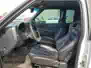 2001 Chevrolet S-10 LS z VIN 1GCCS19591K162971, wystawiony jako Copart lot #67543825 z przebiegiem 307 714 mil mil oraz Szkoda całkowita • Salvage title. Historia ofert i sprzedaży dostępna na DreamBid. Obrazek 7.