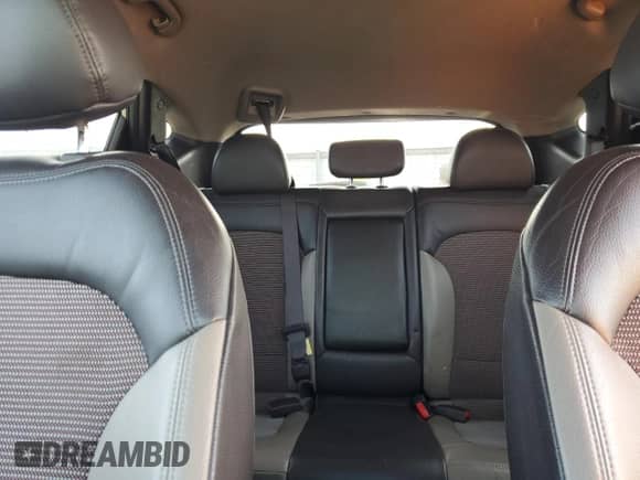 2011 Hyundai Tucson Limited with VIN KM8JUCAC5BU143200, listed as a Copart auction lot 59398055 with 217,552 mi miles and Clean title. Bid and sale history available at DreamBid. Image 10.