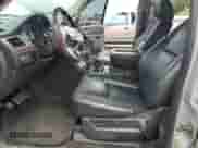 2014 Cadillac Escalade Luxury z VIN 1GYS4BEF6ER132909, wystawiony jako Copart lot #66774935 z przebiegiem 175 200 mil mil oraz Szkoda całkowita • Salvage title. Historia ofert i sprzedaży dostępna na DreamBid. Obrazek 7.