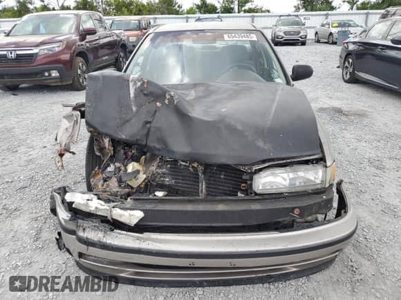 1993 Honda Accord z VIN 1HGCB7654PA037013, wystawiony jako Copart lot #65439485 z przebiegiem 194 701 mil mil oraz Nie do naprawy • Non repairable. Historia ofert i sprzedaży dostępna na DreamBid. Obrazek 5.