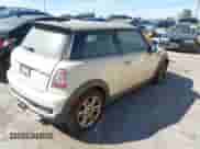 2013 MINI Hardtop S with VIN WMWSV3C50DT389890, listed as a IAAI auction lot 43153997 with 132,527 mi miles and . Bid and sale history available at DreamBid. Image 4.