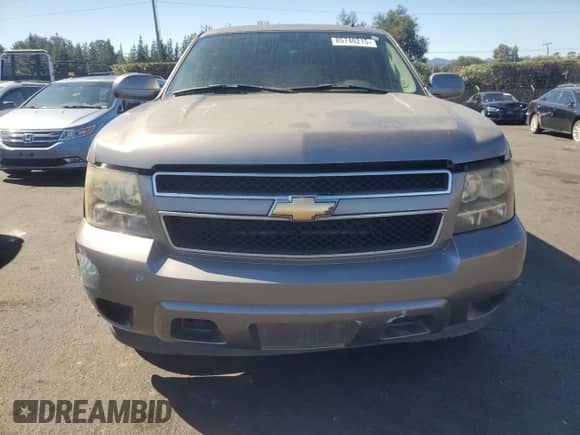 2007 Chevrolet Tahoe LT z VIN 1GNFC13JX7J150625, wystawiony jako Copart lot #85740215 z przebiegiem 232 739 mil mil oraz Czysty tytuł • Clean title. Historia ofert i sprzedaży dostępna na DreamBid. Obrazek 5.