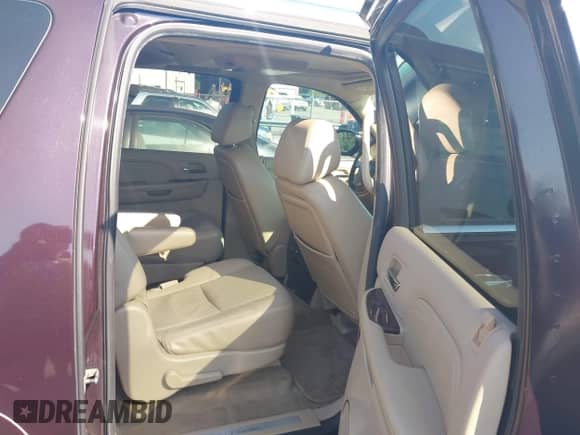 2009 Cadillac Escalade ESV with VIN 1GYFK26279R194831, listed as a IAAI auction lot 42813418 with 195,869 mi miles and . Bid and sale history available at DreamBid. Image 8.