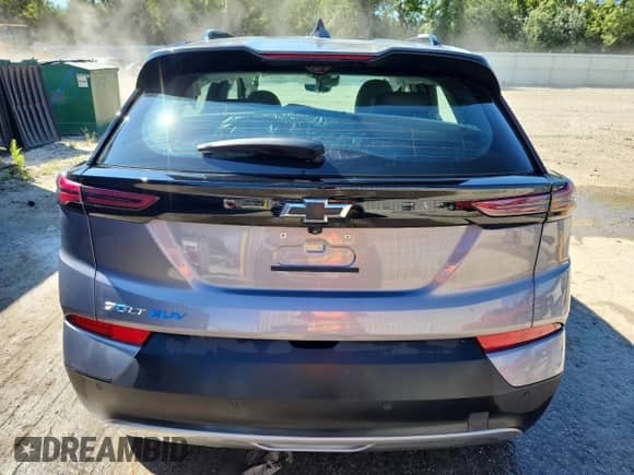 2023 Chevrolet Bolt EUV Premier with VIN 1G1FZ6S07P4202412, listed as a Copart auction lot 70402175 with 28,264 mi miles and Salvage title. Bid and sale history available at DreamBid. Image 6.