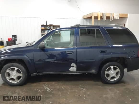 2009 Chevrolet TrailBlazer 1LT с VIN 1GNDT33S992128513, выставлен на аукционе IAAI как лот 42782309 с пробегом 190 919 миль миль и . История ставок и продаж доступна на DreamBid. Изображение 15.