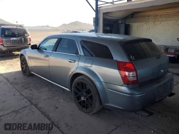 2007 Dodge Magnum R/T z VIN 2D4GV57257H656658, wystawiony jako Copart lot #49389545 z przebiegiem 221 395 mil mil oraz Szkoda całkowita • Salvage title. Historia ofert i sprzedaży dostępna na DreamBid. Obrazek 2.