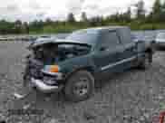 2003 GMC Sierra 1500 z VIN 2GTEC19V131405293, wystawiony jako Copart lot #72332904 z przebiegiem 71 168 mil mil oraz Szkoda całkowita • Salvage title. Historia ofert i sprzedaży dostępna na DreamBid. Obrazek 1.