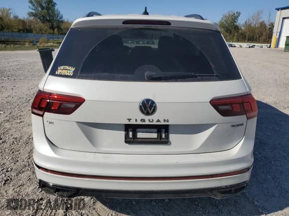 2022 Volkswagen Tiguan SE R-Line Black с VIN 3VV8B7AX3NM086718, выставлен на аукционе Copart как лот 85096255 с пробегом 47 525 миль миль и Списание • Salvage title. История ставок и продаж доступна на DreamBid. Изображение 6.