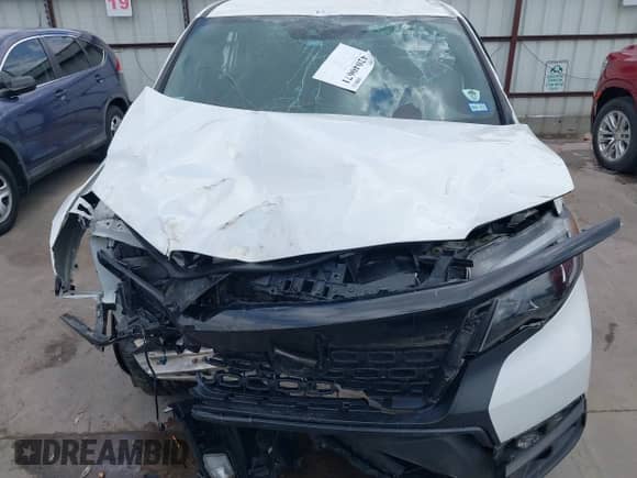 2021 Honda Passport Sport z VIN 5FNYF7H27MB015442, wystawiony jako IAAI lot #42040671 z przebiegiem 54 119 mil mil oraz . Historia ofert i sprzedaży dostępna na DreamBid. Obrazek 6.