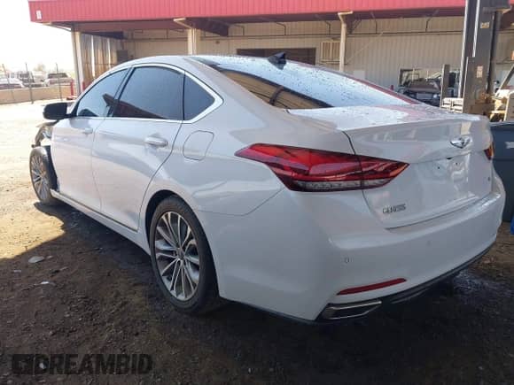 2015 Hyundai Genesis 3.8L с VIN KMHGN4JE2FU059873, выставлен на аукционе IAAI как лот 43043919 с пробегом 72 500 миль миль и . История ставок и продаж доступна на DreamBid. Изображение 3.
