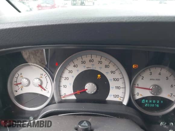 2008 Dodge Durango SLT with VIN 1D8HB48N38F135424, listed as a IAAI auction lot 42361776 with 203,876 mi miles and . Bid and sale history available at DreamBid. Image 7.