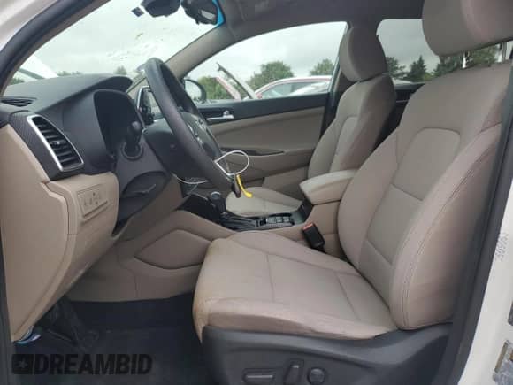 2020 Hyundai Tucson Limited with VIN KM8J3CAL3LU172411, listed as a Copart auction lot 68944725 with 32,451 mi miles and Salvage title. Bid and sale history available at DreamBid. Image 7.