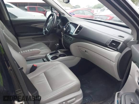 2016 Honda Pilot EX-L z VIN 5FNYF5H86GB036036, wystawiony jako IAAI lot #42460291 z przebiegiem 215 284 mil mil oraz . Historia ofert i sprzedaży dostępna na DreamBid. Obrazek 5.