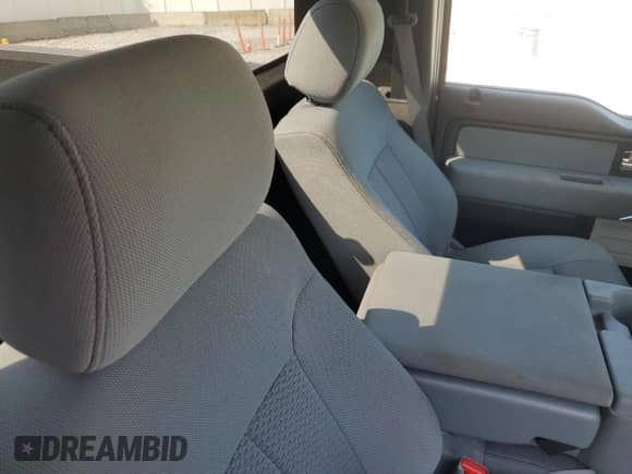 2013 Ford F-150 XLT z VIN 1FTMF1CM6DFB13829, wystawiony jako Copart lot #81133865 z przebiegiem 15 148 mil mil oraz Szkoda całkowita • Salvage title. Historia ofert i sprzedaży dostępna na DreamBid. Obrazek 10.