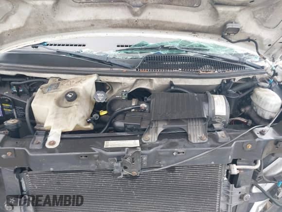 2004 Chevrolet Express с VIN 1GAGG25U541221443, выставлен на аукционе IAAI как лот 42258382 с пробегом Не указан миль и . История ставок и продаж доступна на DreamBid. Изображение 10.