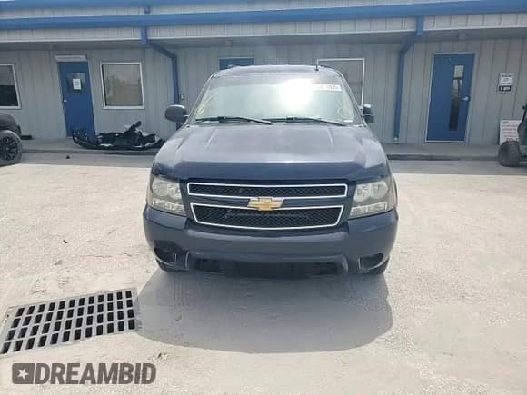 2007 Chevrolet Tahoe LS with VIN 1GNFC13C67R259408, listed as a Copart auction lot 70327835 with 293,646 mi miles and Salvage title. Bid and sale history available at DreamBid. Image 14.