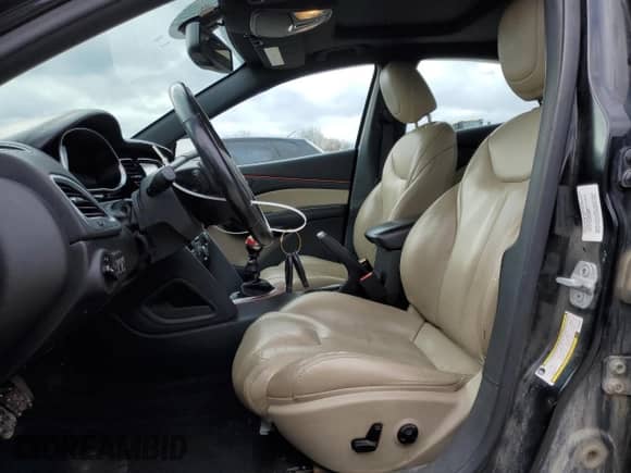 2013 Dodge Dart Limited z VIN 1C3CDFCH9DD320507, wystawiony jako Copart lot #81906234 z przebiegiem 160 309 mil mil oraz Szkoda całkowita • Salvage title. Historia ofert i sprzedaży dostępna na DreamBid. Obrazek 7.