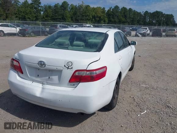 2008 Toyota Camry LE with VIN 4T1BE46K88U735920, listed as a IAAI auction lot 43085852 with 305,010 mi miles and . Bid and sale history available at DreamBid. Image 4.