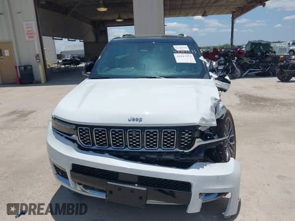 2023 Jeep Grand Cherokee Summit Reserve с VIN 1C4RJKEG0P8782804, выставлен на аукционе IAAI как лот 42217373 с пробегом 39 402 миль миль и . История ставок и продаж доступна на DreamBid. Изображение 13.