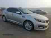 2015 Kia Optima LX z VIN 5XXGM4A78FG473769, wystawiony jako Copart lot #41708795 z przebiegiem 123 177 mil mil oraz Czysty tytuł • Clean title. Historia ofert i sprzedaży dostępna na DreamBid. Obrazek 4.