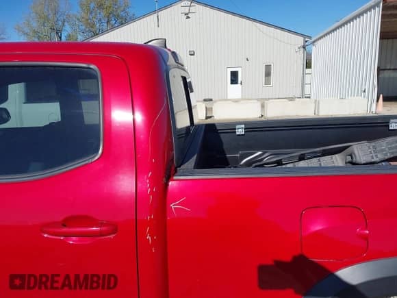 2019 Toyota Tacoma SR5 with VIN 3TMDZ5BN3KM074364, listed as a IAAI auction lot 43431389 with 105,380 mi miles and . Bid and sale history available at DreamBid. Image 6.