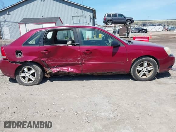 2004 Chevrolet Malibu Maxx LS z VIN 1G1ZT64824F176710, wystawiony jako IAAI lot #42122786 z przebiegiem 150 837 mil mil oraz . Historia ofert i sprzedaży dostępna na DreamBid. Obrazek 13.