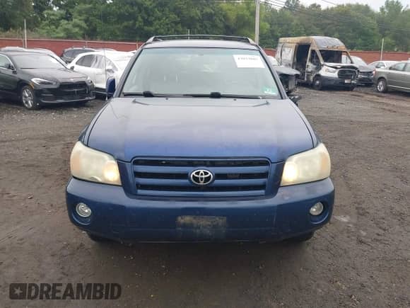 2006 Toyota Highlander w/3rd Row with VIN JTEEP21A560186806, listed as a IAAI auction lot 43032803 with 230,691 mi miles and . Bid and sale history available at DreamBid. Image 12.
