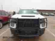2021 Chevrolet Silverado 2500HD Work Truck z VIN 1GC1YLE70MF136474, wystawiony jako IAAI lot #42192171 z przebiegiem 123 759 mil mil oraz . Historia ofert i sprzedaży dostępna na DreamBid. Obrazek 12.