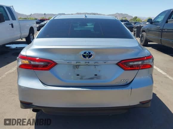 2021 Toyota Camry Hybrid XLE with VIN 4T1F31AK2MU547062, listed as a IAAI auction lot 42405027 with 170,899 mi miles and . Bid and sale history available at DreamBid. Image 16.