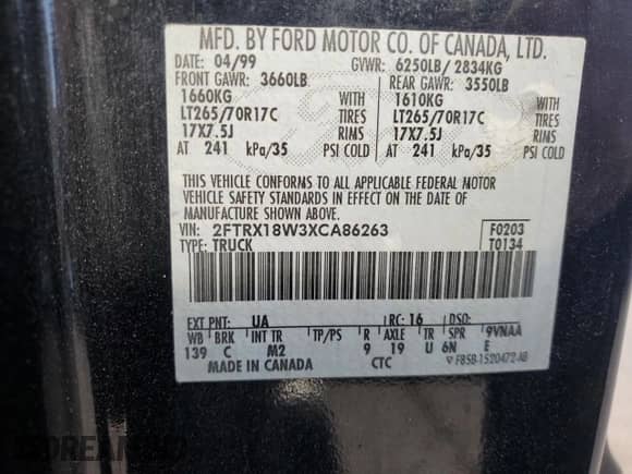 1999 Ford F-150 z VIN 2FTRX18W3XCA86263, wystawiony jako Copart lot #81858165 z przebiegiem 230 813 mil mil oraz Szkoda całkowita • Salvage title. Historia ofert i sprzedaży dostępna na DreamBid. Obrazek 12.