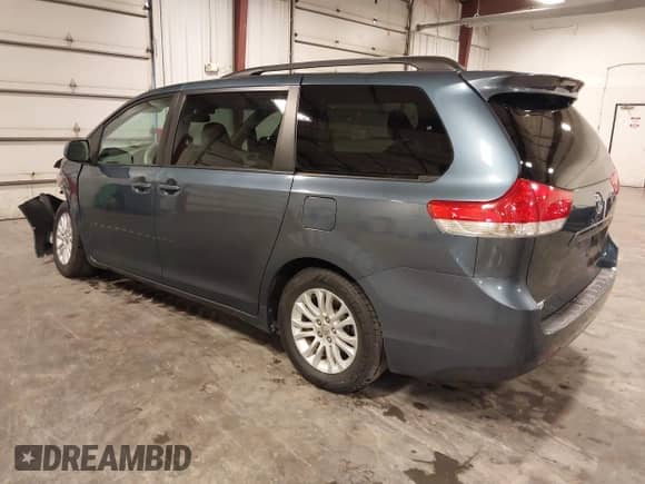 2014 Toyota Sienna XLE с VIN 5TDYK3DC4ES441993, выставлен на аукционе IAAI как лот 43169721 с пробегом 142 481 миль миль и . История ставок и продаж доступна на DreamBid. Изображение 3.