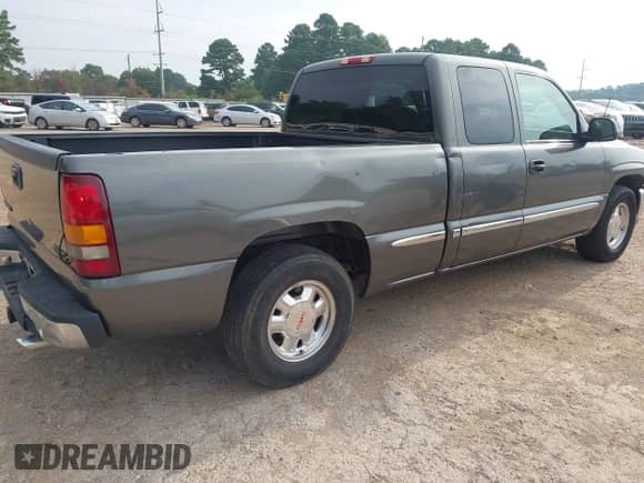 2000 GMC Sierra 1500 SLE with VIN 1GTEC19V0YZ215029, listed as a IAAI auction lot 42897673 with 276,882 mi miles and . Bid and sale history available at DreamBid. Image 6.