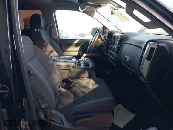 2018 Chevrolet Silverado 1500 LT с VIN 3GCPCREC6JG269694, выставлен на аукционе IAAI как лот 43376235 с пробегом Не указан миль и . История ставок и продаж доступна на DreamBid. Изображение 5.