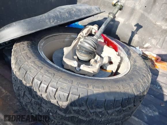 2019 Ram 1500 Big Horn z VIN 1C6SRFFT1KN767792, wystawiony jako IAAI lot #42924490 z przebiegiem Nie podano mil oraz . Historia ofert i sprzedaży dostępna na DreamBid. Obrazek 12.