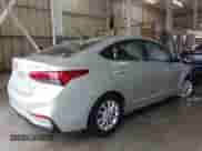 2019 Hyundai Accent SE z VIN 3KPC24A31KE061360, wystawiony jako IAAI lot #42243442 z przebiegiem 105 114 mil mil oraz . Historia ofert i sprzedaży dostępna na DreamBid. Obrazek 4.