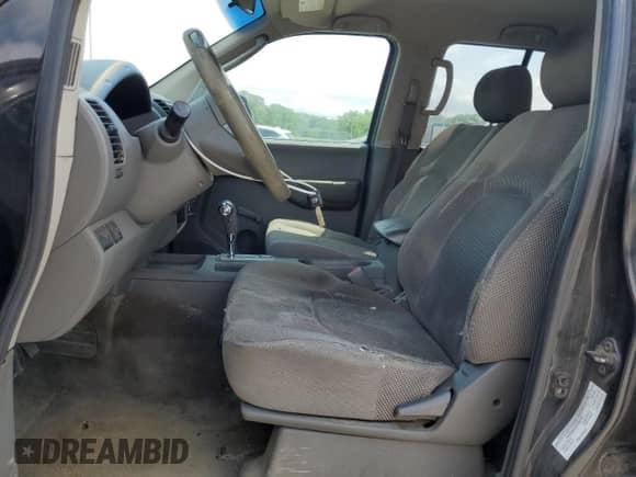 2005 Nissan Frontier SE с VIN 1N6AD07U35C420176, выставлен на аукционе Copart как лот 54788135 с пробегом 247 552 миль миль и Списание • Salvage title. История ставок и продаж доступна на DreamBid. Изображение 7.