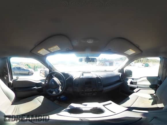 2016 Ford F-150 XLT z VIN 1FTFX1EF0GFC31917, wystawiony jako IAAI lot #43430217 z przebiegiem 210 731 mil mil oraz . Historia ofert i sprzedaży dostępna na DreamBid. Obrazek 18.