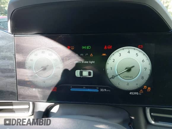 2024 Hyundai Elantra SEL z VIN KMHLM4DG1RU655091, wystawiony jako IAAI lot #43538404 z przebiegiem 45 395 mil mil oraz . Historia ofert i sprzedaży dostępna na DreamBid. Obrazek 7.