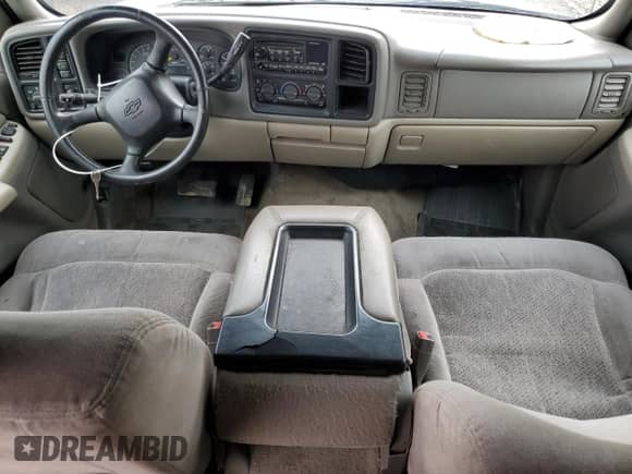 2001 Chevrolet Suburban LS z VIN 3GNFK16T61G251671, wystawiony jako Copart lot #69245145 z przebiegiem 212 751 mil mil oraz Czysty tytuł • Clean title. Historia ofert i sprzedaży dostępna na DreamBid. Obrazek 8.