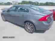 2017 Volvo S60 Inscription с VIN LYV402HKXHB126979, выставлен на аукционе IAAI как лот 42470950 с пробегом 4 064 миль миль и . История ставок и продаж доступна на DreamBid. Изображение 3.