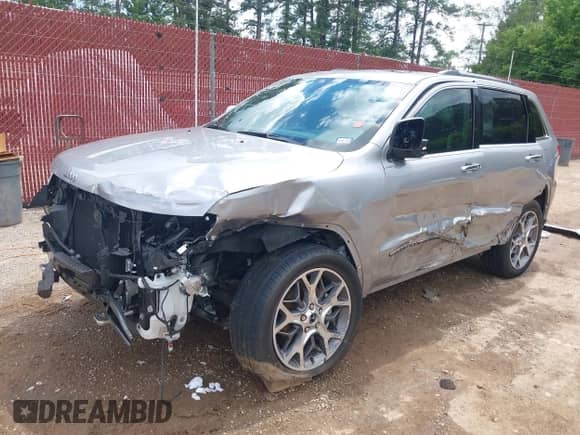 2020 Jeep Grand Cherokee High Altitude with VIN 1C4RJECG2LC140077, listed as a IAAI auction lot 42240760 with 41,933 mi miles and . Bid and sale history available at DreamBid. Image 6.