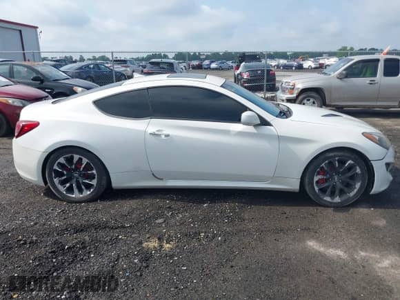 2013 Hyundai Genesis Coupe Premium с VIN KMHHT6KD4DU097582, выставлен на аукционе IAAI как лот 42276696 с пробегом 114 934 миль миль и . История ставок и продаж доступна на DreamBid. Изображение 14.