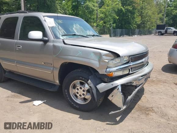 2000 Chevrolet Tahoe LS z VIN 1GNEK13T1YJ107163, wystawiony jako IAAI lot #42535594 z przebiegiem 237 739 mil mil oraz . Historia ofert i sprzedaży dostępna na DreamBid. Obrazek 6.